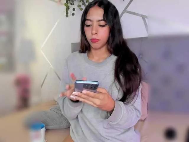 BongaCams EMMAAA-STOONEE EMMAAA-STOONEE from BongaCams