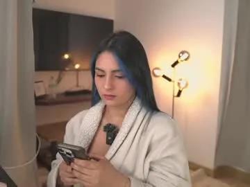 Join 23 years old annieguzman_ from Chaturbate annieguzman_ from Chaturbate